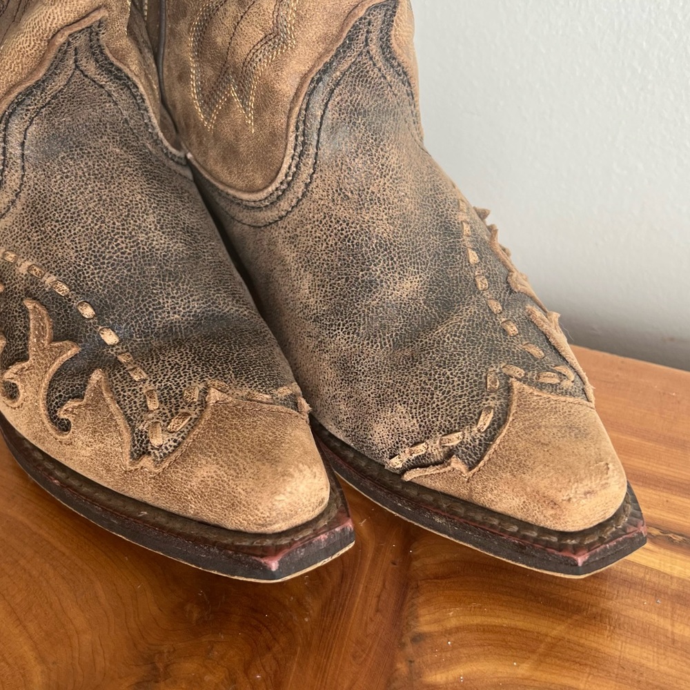 Black Snip Toe Cowboy Boots main image 0